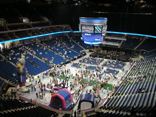 Photo 3: Interior