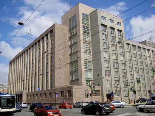 Photo 4: Context