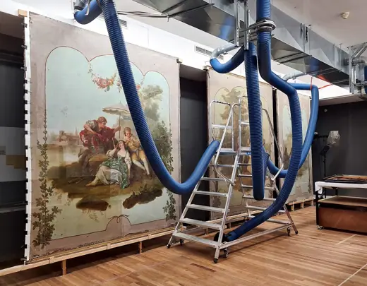Photo 6: Interior · 'Atelier-op-zaal' van de SRAL (Stichting Restauratie Atelier Limburg) in het Bonnefantenmuseum in Maastricht