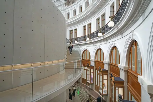 Photo 2: Interior