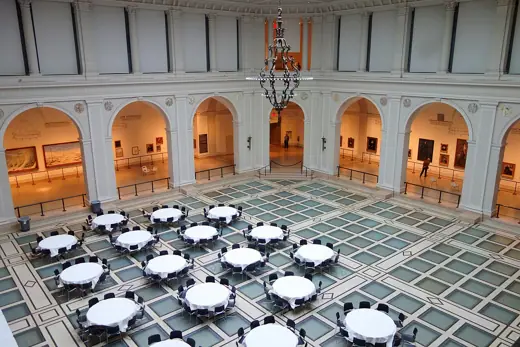 Photo 2: Interior