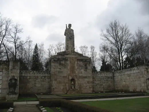 Photo 1: Exterior · Brāļu kapi, Rīga