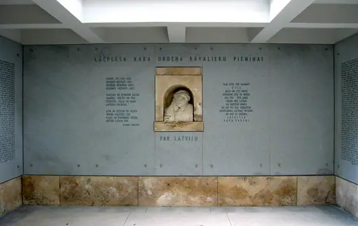 Photo 5: Interior · Interior of the Chapel of the Order of Lāčplēšis at Brothers' Cemetery in Riga