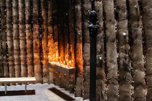 Photo 5: Interior