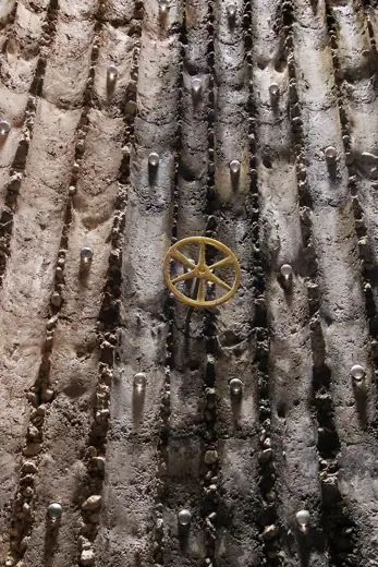 Photo 6: Detail