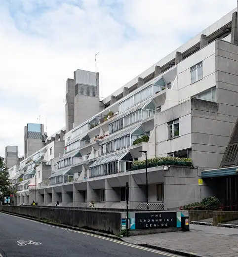 Photo 3: Exterior · Bloomsbury : Brunswick Centre