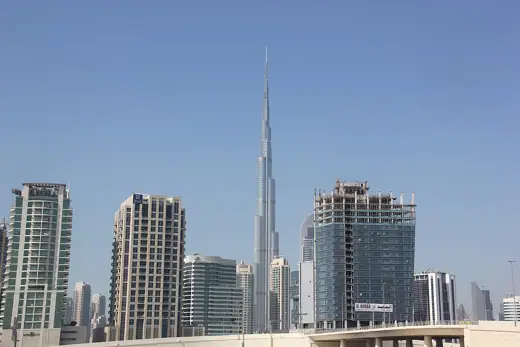 Photo 3: Exterior