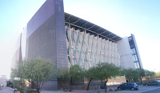 Photo 3: Exterior · Phoenix Library - Burton Barr Central Library
