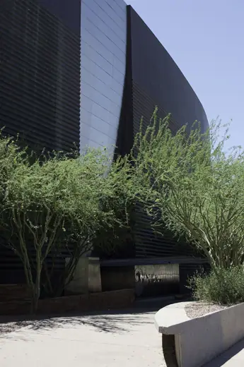 Photo 4: Exterior · Front View Architecture Phoenix City Library
