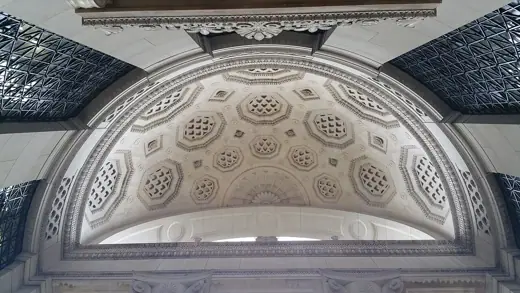 Photo 3: Exterior