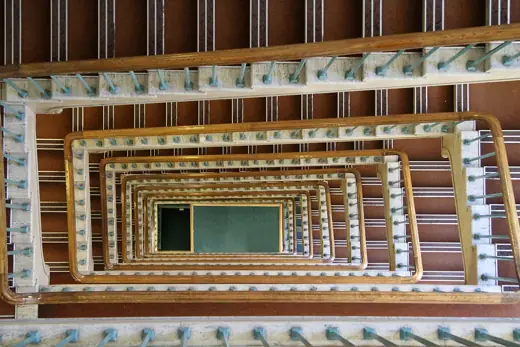 Photo 4: Interior