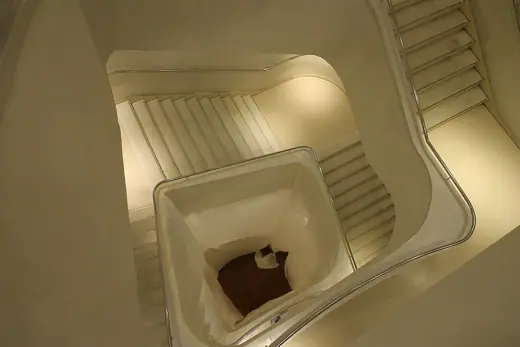 Photo 6: Interior