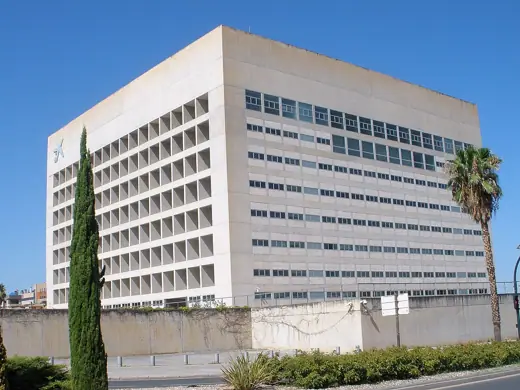 Photo 2: Exterior · Granada - Sede Central de Caja Granada