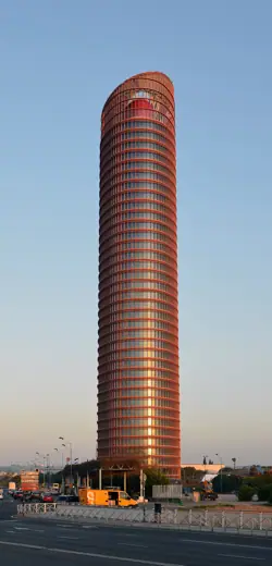 Photo 2: Exterior