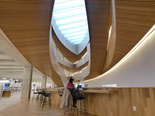 Photo 4: Interior · High Dynamic-New Library