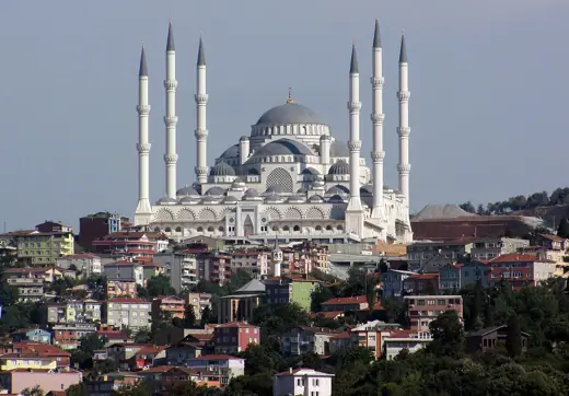 Photo 1: Context · Çamlıca Republic Mosque as seen from the Bosporus