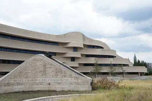 Photo 3: Exterior · Canadian Civilisation Museum