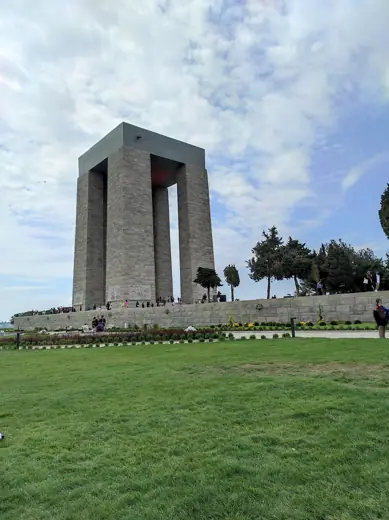 Photo 3: Exterior · Canakkale Martyrs Monument 01.jpg