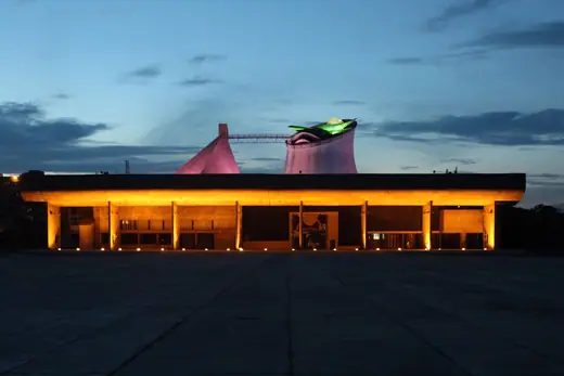 Photo 4: Exterior · Assembly building of Haryana and Punjab