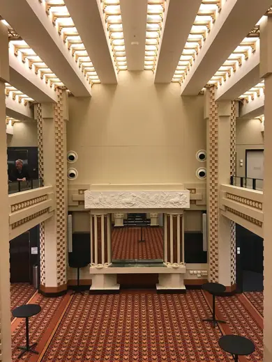 Photo 5: Interior