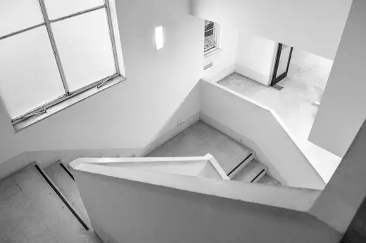 Photo 2: Interior