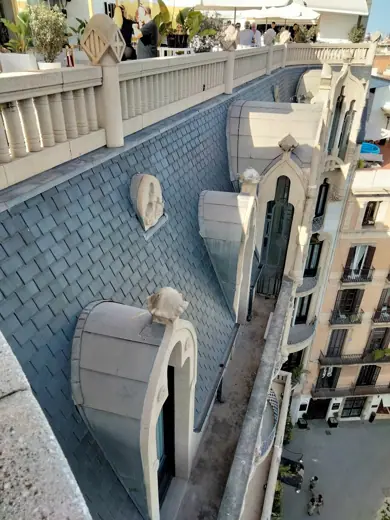 Photo 4: Exterior · Casa Fuster, pg