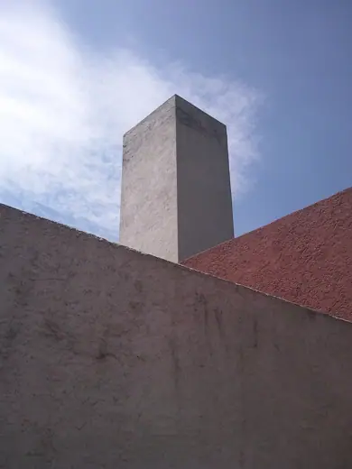 Photo 4: Exterior · Casa Barragan-Torre del agua
