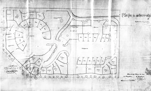 Photo 7: Plan · Plano del sótano de la Casa Milà