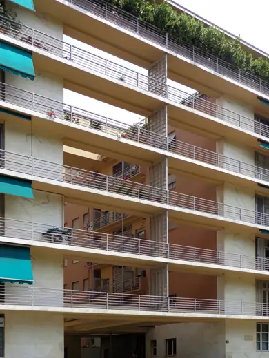 Photo 2: Exterior · Milano, casa Rustici