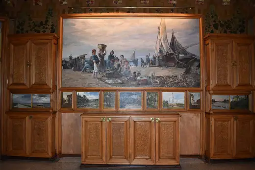 Photo 6: Interior