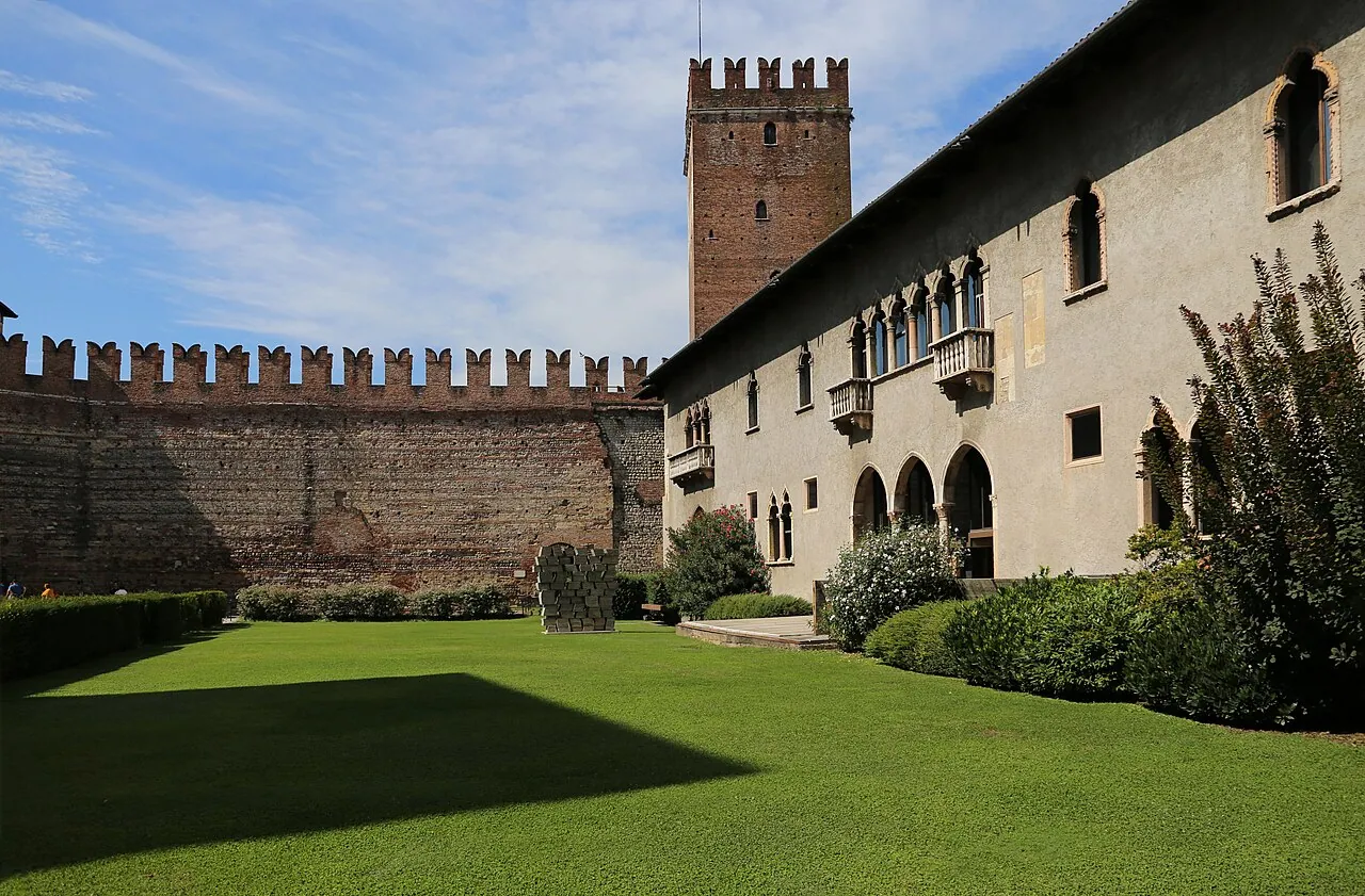 Castelvecchio Museum: Exterior · Museo di Castelvecchio