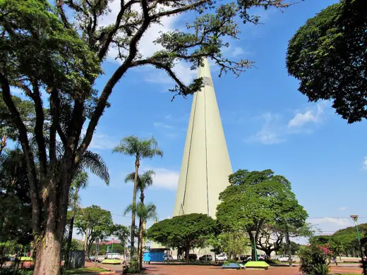 Photo 2: Exterior · Catedral Nossa Senhora da Glória - centro de Maringá - Pr Av, Tiradentes