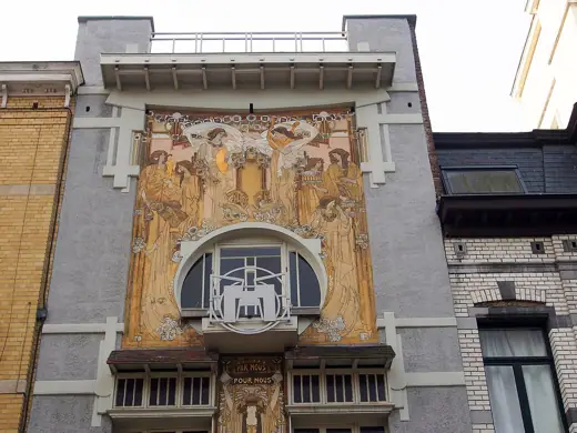 Photo 3: Exterior · Photographed in Bruxelles, Belgium