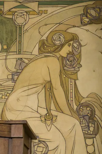 Photo 5: Interior · Ontvangstruimte in het Cauchieshuis met grote fries in sgraffito (detail)