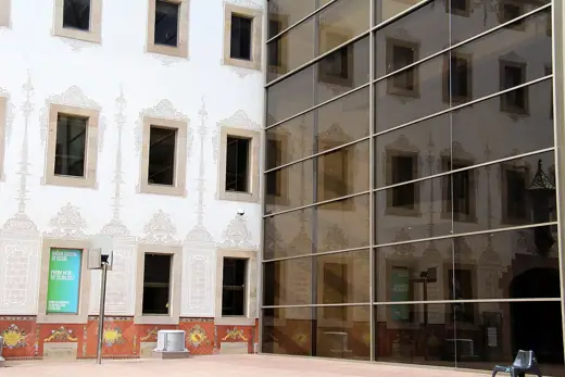 Photo 2: Exterior · Barcelona - Centre de Cultura Contemporània de Barcelona (CCCB)
