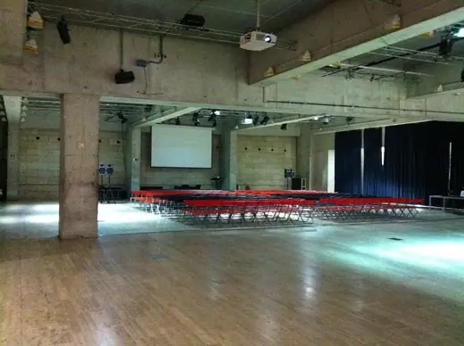 Photo 5: Interior · Hall room of the CCCB in Barcelona