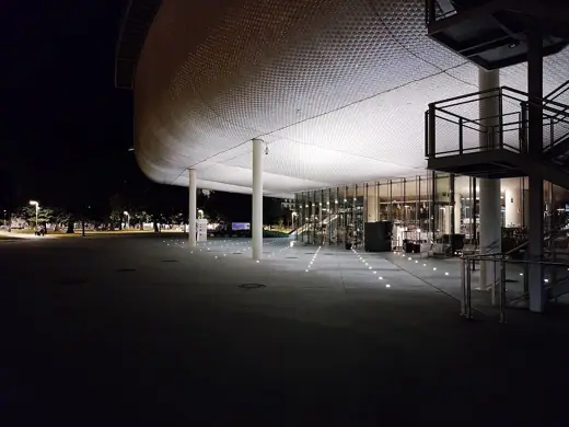 Photo 2: Exterior · Centro Botín iluminado (Santander, España)