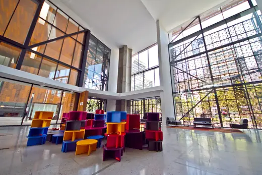 Photo 5: Interior · Centro Gabriela Mistral-012