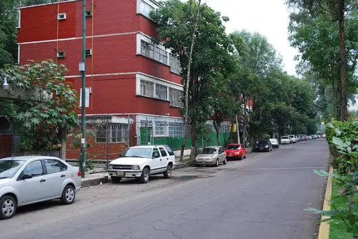 Photo 2: Exterior · One of the apartment buildings of the Centro Urbano Benito Juarez in Mexico City