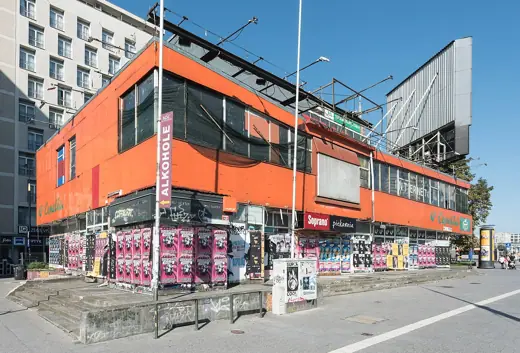 Photo 2: Exterior · Pawilon Cepelii w Warszawie