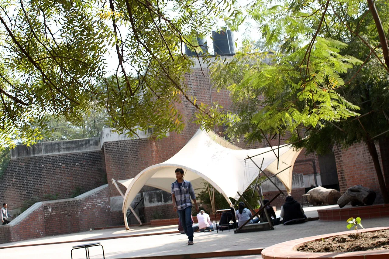 CEPT University: Context