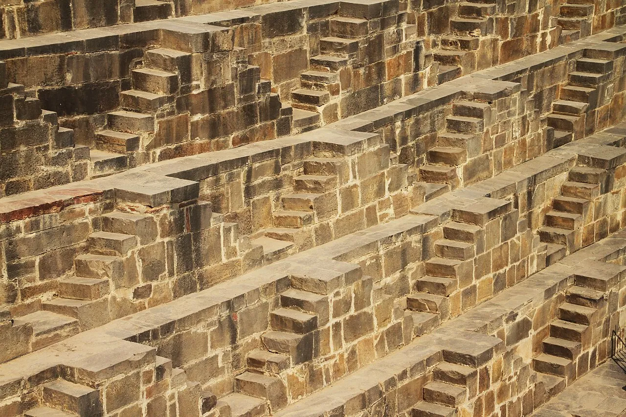 Chand Baori: Detail