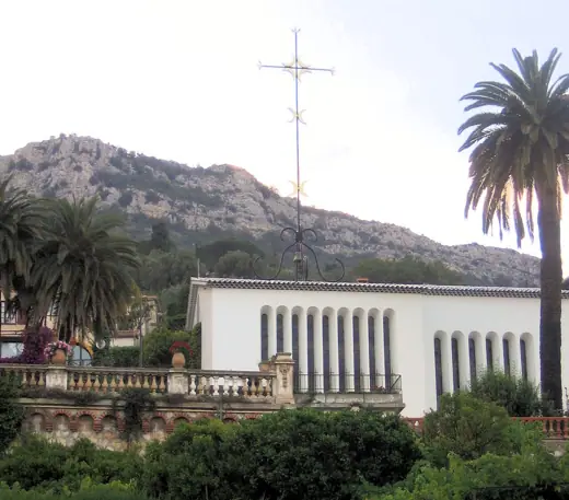 Photo 4: Exterior · Chapelle du rosaire von henry Matisse in vence (Provence)