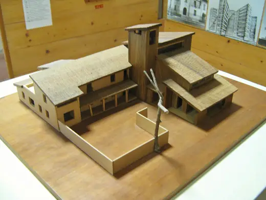 Photo 3: Model
