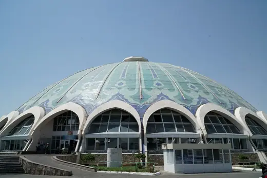 Photo 3: Exterior · Chorsu Bazaar in Tashkent