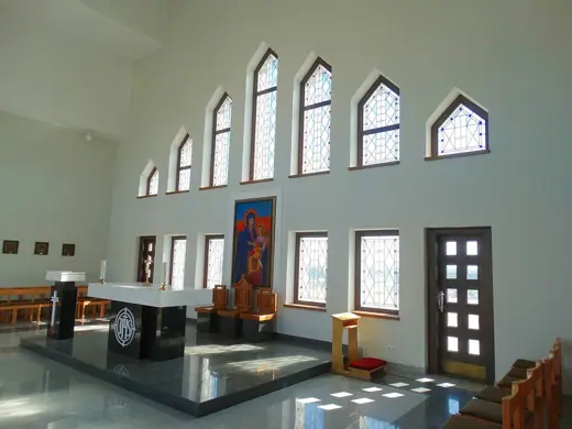 Photo 3: Interior