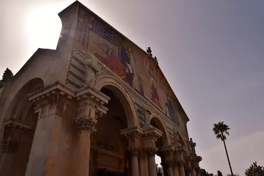 Photo 4: Exterior · Contre-jour view of the Church of All Nations , Jerusalem