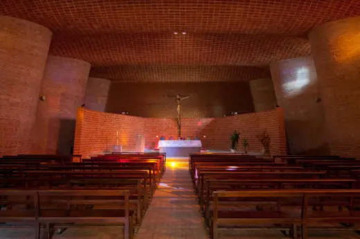 Photo 5: Interior · This is a photo of a Uruguayan monument identified by the ID