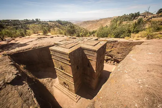 Photo 2: Exterior · Eglise Saint George de Lalibella en Ethiopie