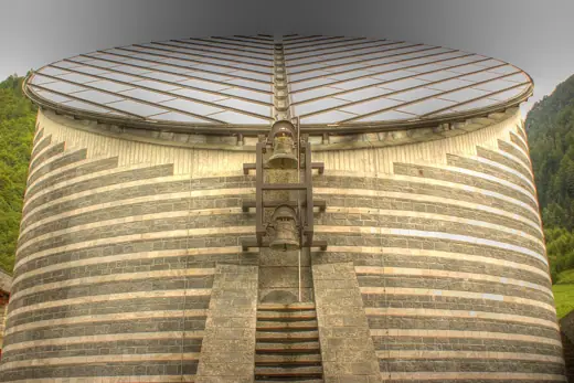 Photo 3: Exterior · Mogno mit Chiesa di San Giovanni Battista